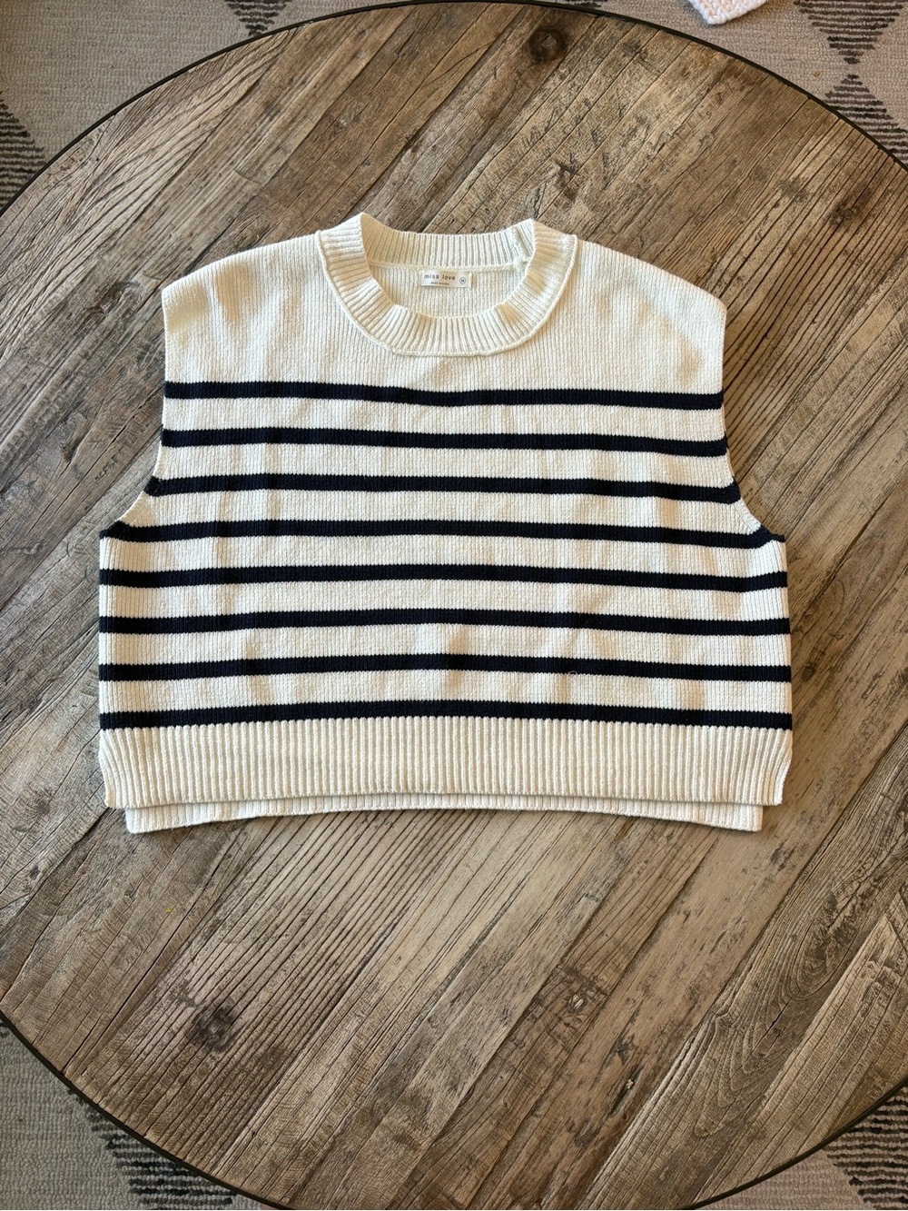 Striped Cropped Knit Tank Top - White & Black